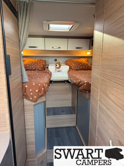Weinsberg CaraCompact MB 640 MEG Edition [pepper], Automatic 150 hp Single beds photo: 18