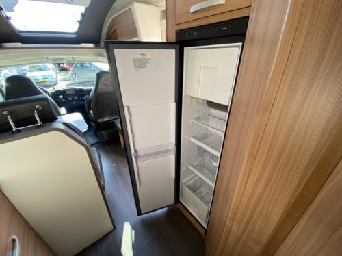Adria CORAL 670 SL 2.2 140hp SINGLE BEDS CAMERA CRUISE photo: 7