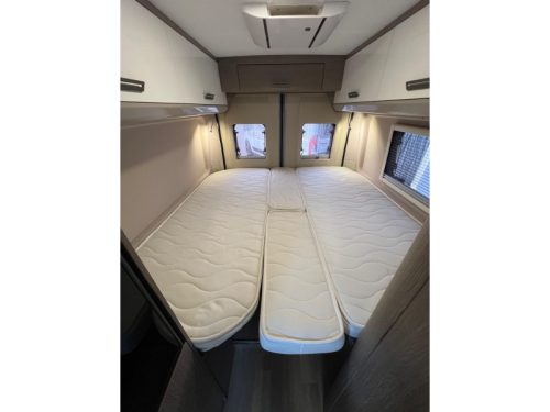 Chausson V697 VIP Dachklimaanlage, Busbiker, Markise Foto: 2