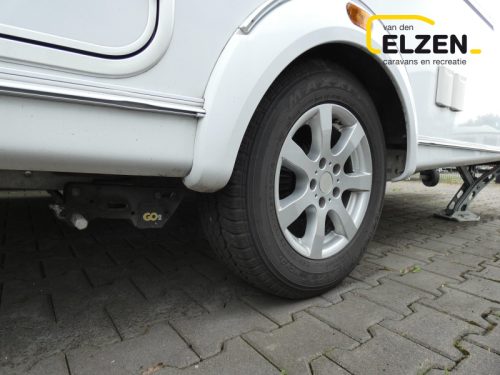 Knaus Sudwind Silver Selection 450 FU Mover, E&P leveling system photo: 2