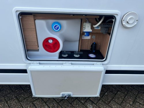 Weinsberg CaraCore 650 MF Autom. 2xairco180PK IFH91 Foto: 4