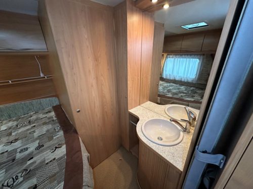 B&uuml;rstner Ventana 460 TS photo: 18