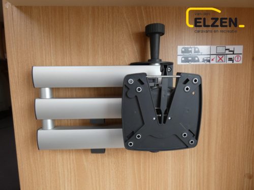 Knaus Sudwind Silver Selection 450 FU Mover, E&P leveling system photo: 8