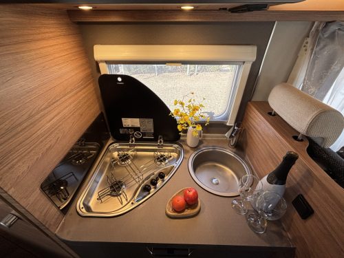 Weinsberg CaraSuite 650 9-GANG AUTOMAAT FRANZ&Ouml;SISCHES BETT + HUBDACH  Foto: 7