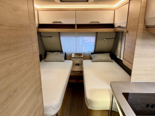 Knaus Sudwind 60 Years 460 EU E-Power super complete photo: 10