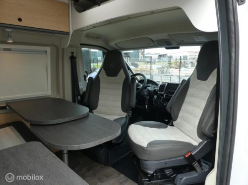 Sunlight Hymer Cliff 640 Adventure Edition Automatic photo: 15