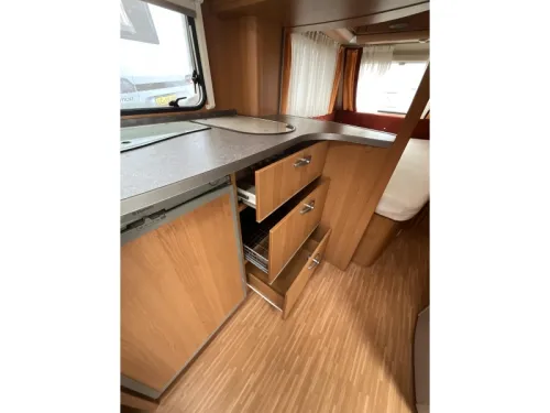 Knaus Azur NL Premiumline 450 FU AVANC&Eacute;-MOVER foto: 6