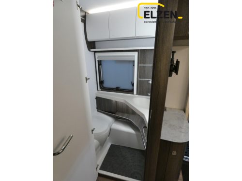 Fendt Diamant 560 SGW Mover and Thule awning  photo: 20