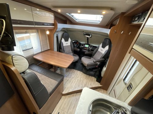 LMC Cruiser Sportline 662 G Edition 60 Jahr | Single beds | Roof air conditioning | 1st Owner | 2x Solar | Tow bar | Inverter | Camera | TV | Navi | Clima | Air suspension | Head-up display | Stabilizer legs | Lane Assist photo: 15
