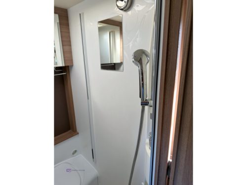 Rapido S6 640 F Queensbett nur 6,50m Foto: 11