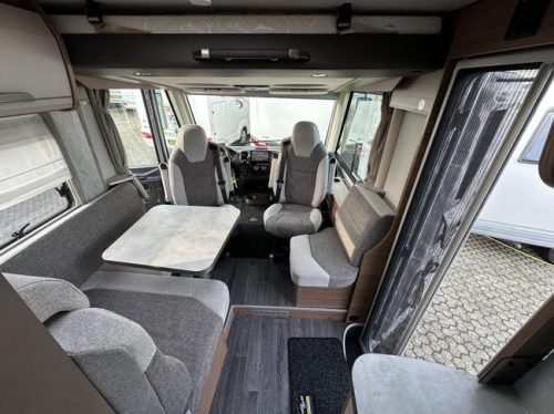 Knaus Van I 650 MEG AUTOMAAT COMPACT 180 PK foto: 2