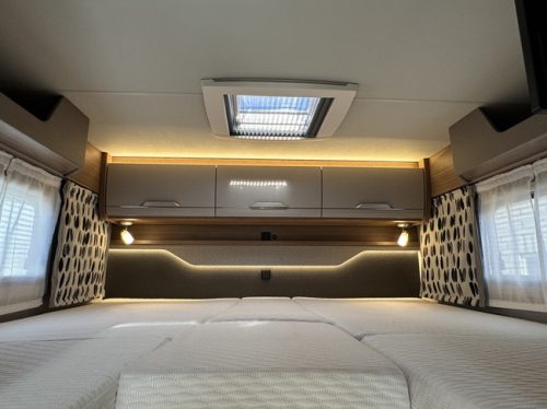Knaus Van TI Vansation 650 MEG AUTOMAAT 9-Traps 140 pk Euro6 Fiat Ducato 9 **Einzelbetten/Satelliten-TV/Navi/Kamera/2x Lithium/Anh&auml;ngerkupplung Foto: 17