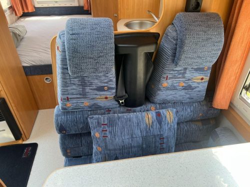 Chausson Fiat Ducato Kastenwagen | Franz&ouml;sisches Bett | Kassettenschattierung | Fahrradtr&auml;ger | Lattenrost | Heizung Foto: 20
