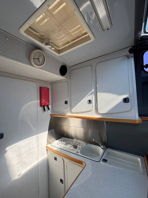 Mercedes James Cook Westfalia Sprinter 312D photo: 13
