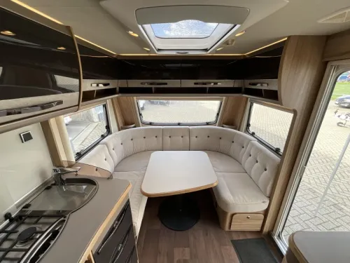 Eriba Nova GL - 60 edition 465 NEAT-MOVER-AWNING photo: 3