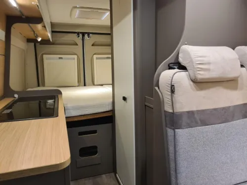 LMC Innovan 600 Skyroof - mid-Sept/Oct photo: 15
