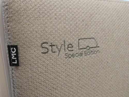 LMC Style 450 D now with FREE mover photo: 14