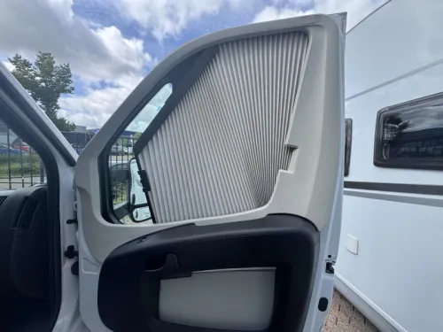 LMC Passion T672 AUTOMATIC  photo: 28