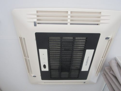 Caravelair Artica 496 MOVER AIRCO AWNING photo: 18