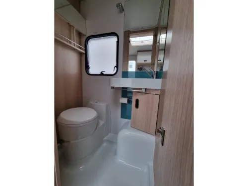 Adria Aviva 492 LU Mover & Unico awning  photo: 17