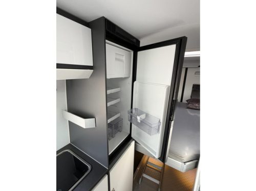 Adria Twin Supreme 640 SGX 9T-Automatic Solar Panel Victron System photo: 16