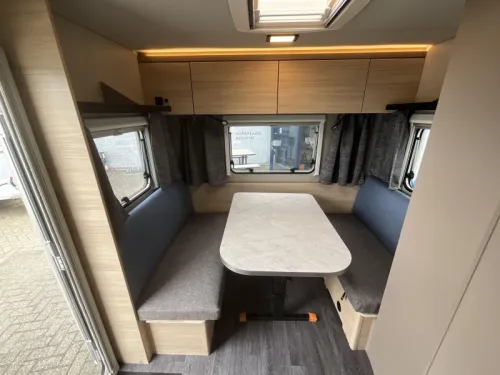 Weinsberg CaraLife 470 EU AIRCO-EINZELBETTEN Foto: 5