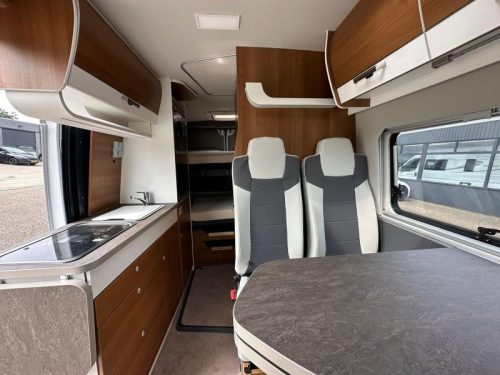 VANTourer 600 D 6 berths&pop-up roof&pop-top roof photo: 6