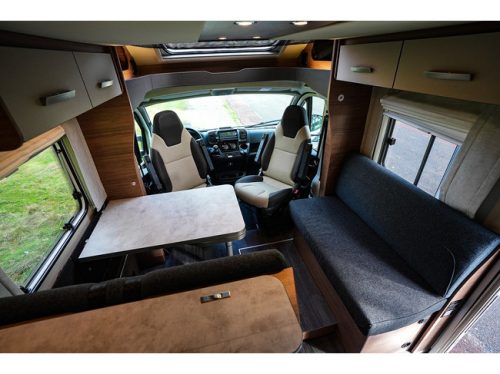 Knaus LIVE WAVE 650 MF foto: 18