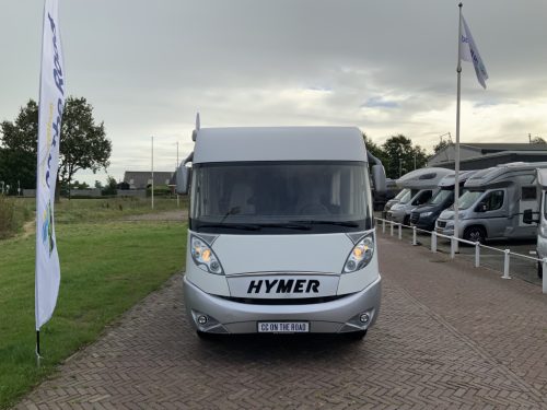 Hymer B 674 SL 2.3 M. 130 PK Vollintegriert, 4 Schlafpl&auml;tze 4 Gurte, Einzelbetten, Hubbett, Motor-Klimaanlage, Bj.2008 Ihr Wohnmobil-Verkaufsvermittler Marum Camper Zentrum on the road Foto: 2