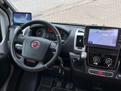 Carthago Chic C-Line T 4.8 automatic, single beds, photo: 16