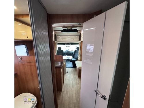 Rimor Katamarano 109 P family camper photo: 5