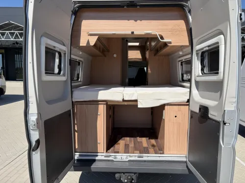 Knaus Boxstar Freeway 630 Single beds / 160 hp photo: 4