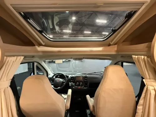 Sunlight T 66 Wohnmobil Solarpanel - Anh&auml;ngerkupplung Foto: 9