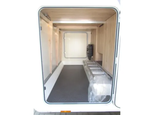 Eura Mobil Profila RS 695 EB L/H-bed, automaat foto: 10