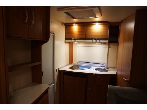Weinsberg CaraOne 420 QD MOVER + MARKISSE Foto: 7