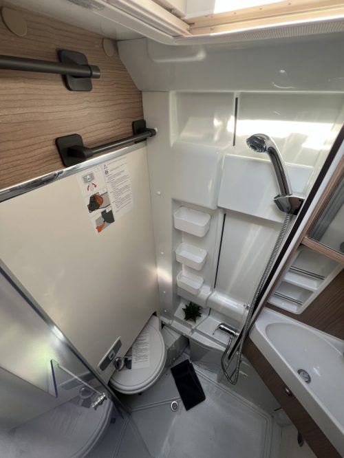 Malibu Van Charming 640 LE AUTOMATIC SINGLE BEDS EURO6 photo: 9