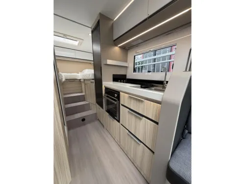 Adria Compact Supreme DL Face-to-face - Automatik Foto: 15