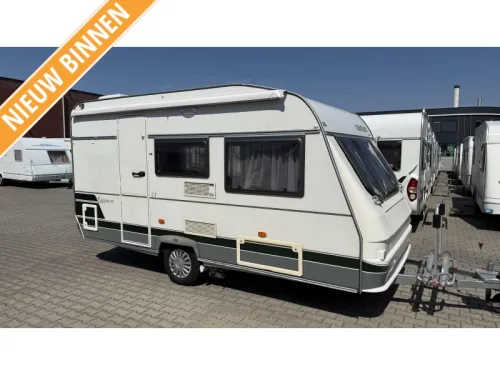 Chateau Calista 390 TDZ dinette fixed bed toilet photo: 0
