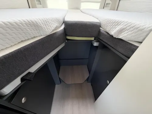 Adria Supreme 640 SLB Einzelbetten Automatik 24 Foto: 16