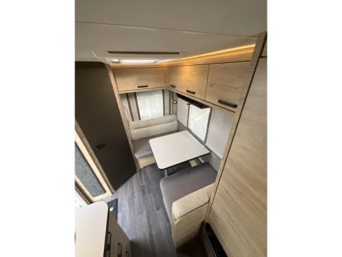 Weinsberg CaraOne Edition HOT 390 QD COMPACT-ACTION MODEL photo: 5