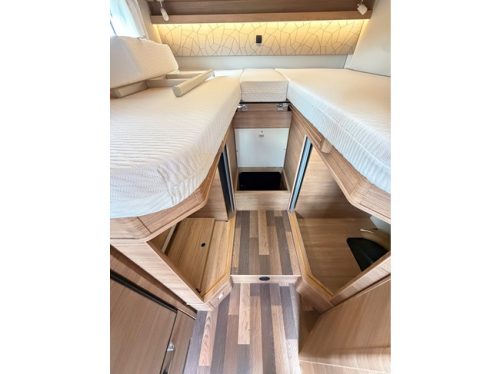 Weinsberg Knaus CaraCompact Pepper 600 MEG MAXXFAN / BEARLOCK / XXL K&Uuml;HLSCHRANK / ST&Uuml;TZEN / TV + SAT-ANLAGE / FAHRRADTR&Auml;GER / 2JahresGarantie Foto: 14