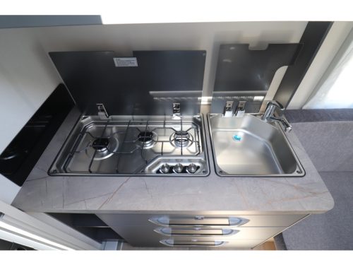 Hobby De Luxe 400 SFE MODELL 2027 - 815 Foto: 10