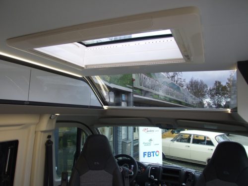 Adria Twin Plus 540 SP Thule Demo Van Foto: 11