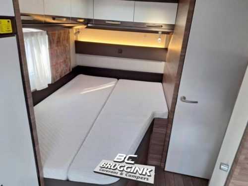 Knaus L!ve Ti 650 MF Frans Bed photo: 8