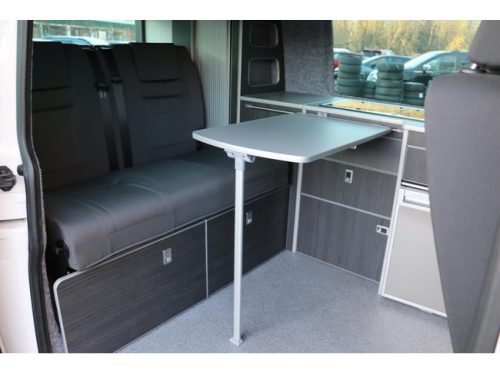 Fourgon am&eacute;nag&eacute; Volkswagen Transporter TDI 150ch Automatique T6 | Climatisation | Si&egrave;ges chauffants | Vitres &eacute;lectriques | 4 couchages | nouvel int&eacute;rieur | R&eacute;frig&eacute;rateur + cong&eacute;lateur | photo : 15
