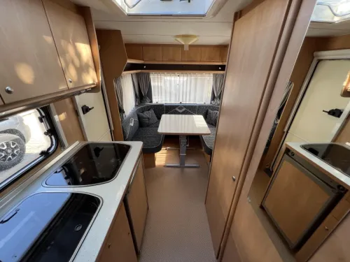 B&uuml;rstner Ventana Avantgarde 435 TS Awning and separate canopy photo: 3