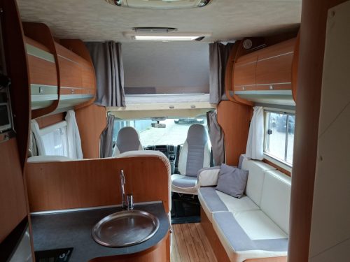 Giottiline Therry 45 T luxuri&ouml;ses und ger&auml;umiges Alkoven-Wohnmobil f&uuml;r 5 Personen Foto: 10