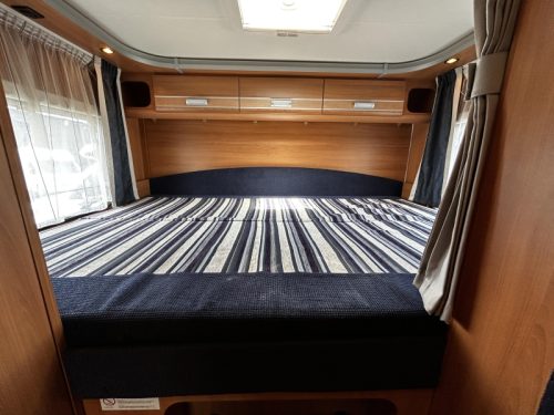 Dethleffs Globe4 T 6471-4 Querbett/Hubbett/2010/7-m Foto: 10