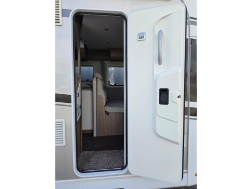 Carado T 449 Automatik/Queensbett/150 PS Foto: 7