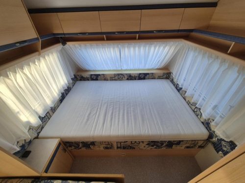 Eifelland 490 Holiday, 2nd owner with bag awning and side wall photo: 14